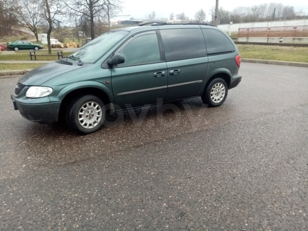 Chrysler Voyager IV, 7 мест, 2001 г.
