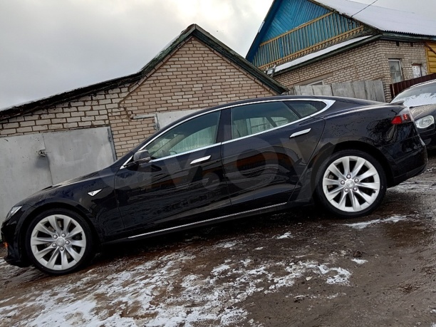 Tesla Model S I, 2014 г.