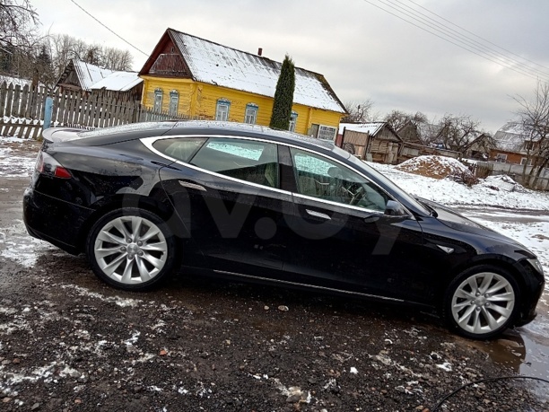 Tesla Model S I, 2014 г.