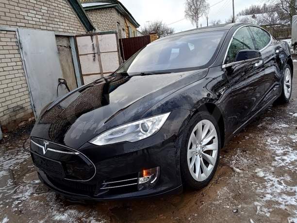 Tesla Model S I, 2014 г.
