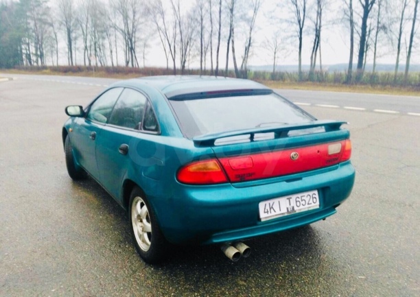 Mazda 323F, 1997 г.