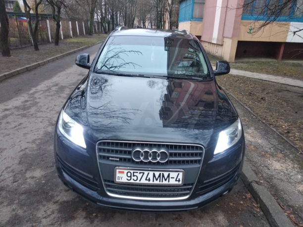 Audi Q7 4L, 7 мест, 2007 г.
