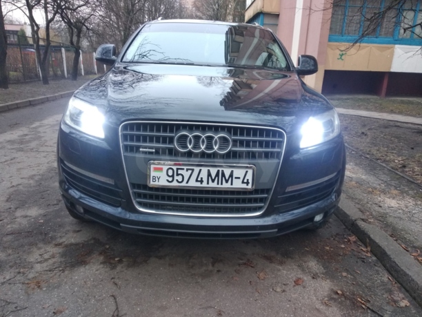 Audi Q7 4L, 7 мест, 2007 г.