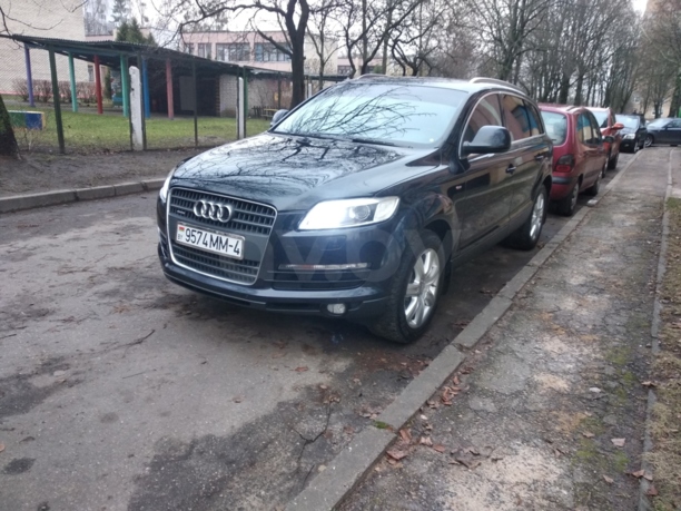 Audi Q7 4L, 7 мест, 2007 г.