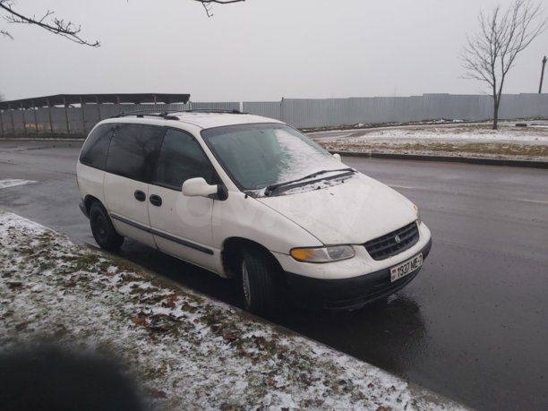 Chrysler Voyager III, 7 мест, 2000 г.