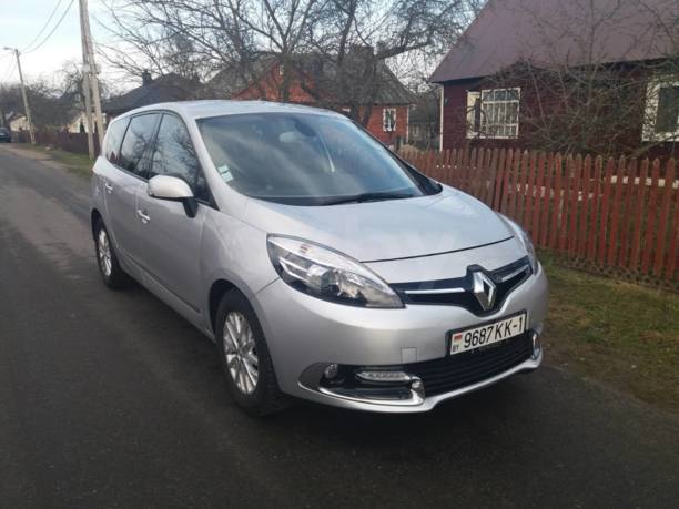 Renault Grand Scenic III · 2-й рестайлинг, 5 мест, 2015 г.