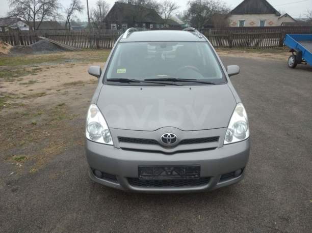 Toyota Corolla Verso III (AR10), 7 мест, 2006 г.
