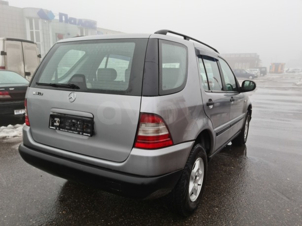 Mercedes-Benz M-Класс W163, 5 мест, 1998 г.