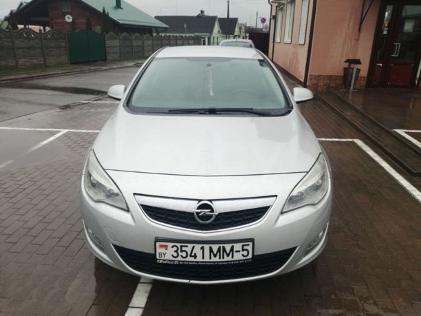 Opel Astra J, 2011 г.