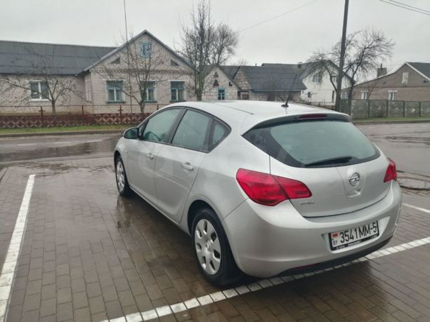 Opel Astra J, 2011 г.