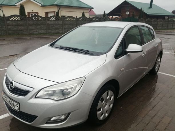 Opel Astra J, 2011 г.