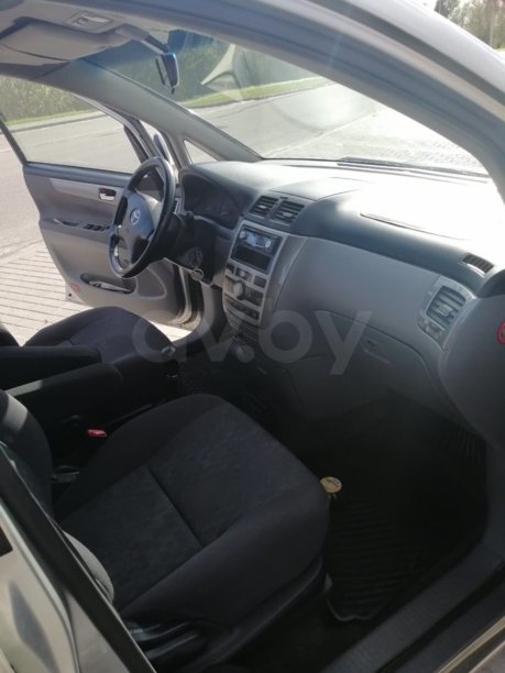 Toyota Avensis Verso I, 7 мест, 2002 г.