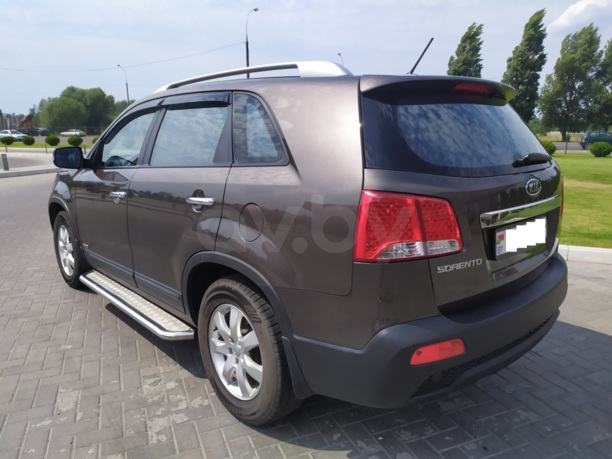 Kia Sorento II, 5 мест, 2011 г.