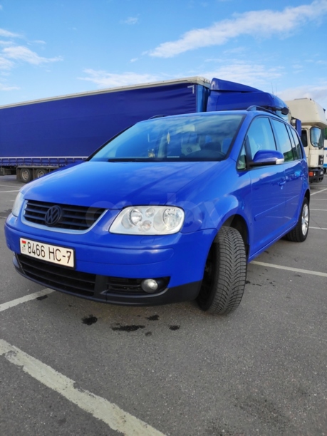 Volkswagen Touran I, 5 мест, 2005 г.