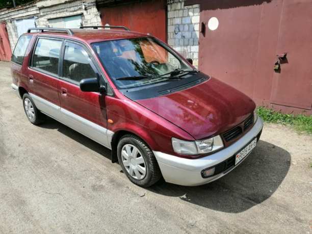 Mitsubishi Space Wagon Typ N30, N40, 7 мест, 1998 г.