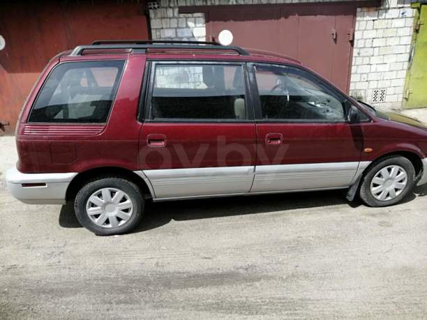 Mitsubishi Space Wagon Typ N30, N40, 7 мест, 1998 г.