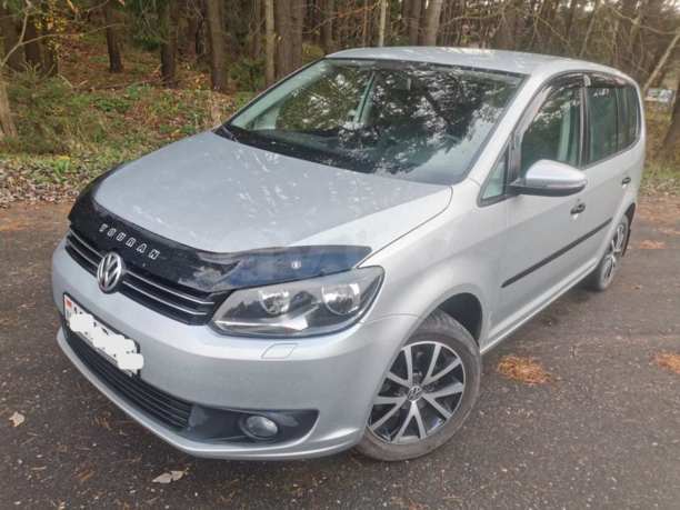Volkswagen Touran II, 5 мест, 2015 г.