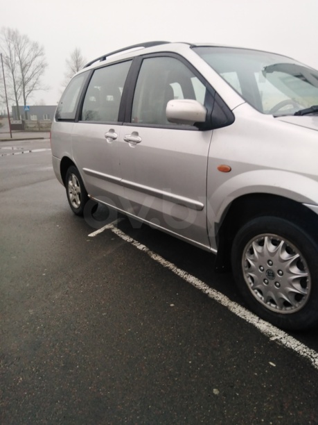 Mazda MPV II, 7 мест, 1999 г.