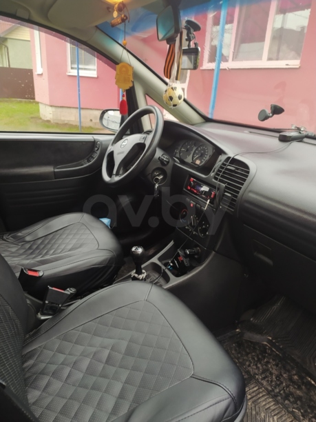 Opel Zafira A, 7 мест, 2000 г.