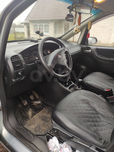Opel Zafira A, 7 мест, 2000 г.