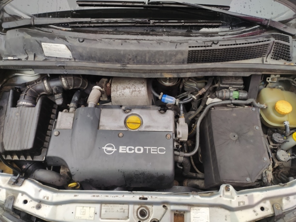 Opel Zafira A, 7 мест, 2000 г.