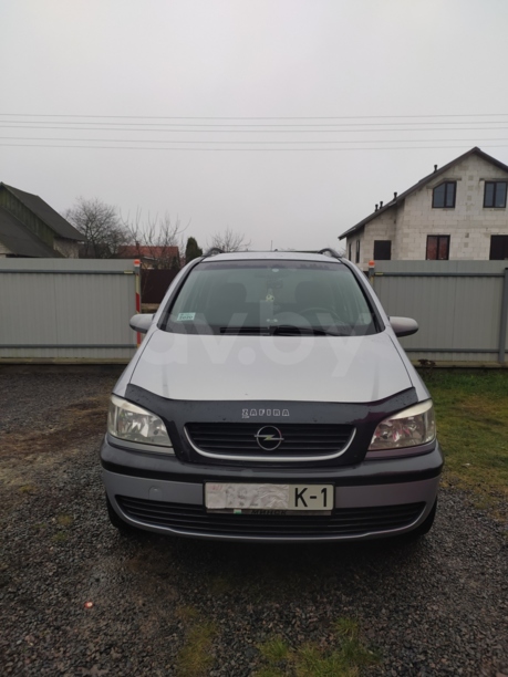 Opel Zafira A, 7 мест, 2000 г.