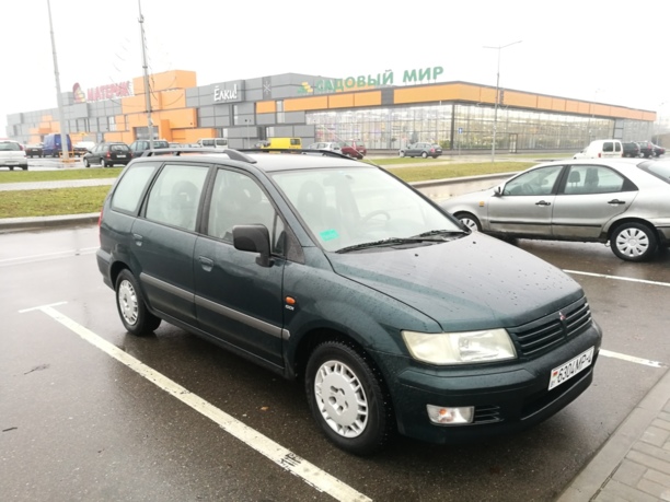 Mitsubishi Space Wagon Typ N50, 7 мест, 2000 г.