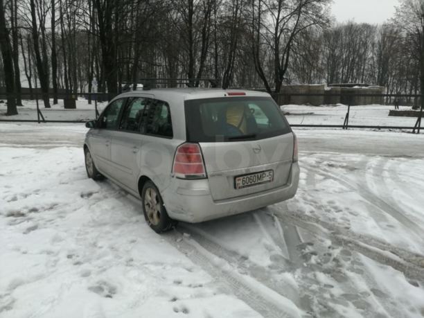Opel Zafira B, 7 мест, 2006 г.