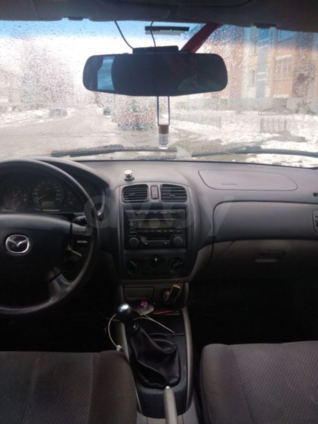 Mazda 323F, 2001 г.