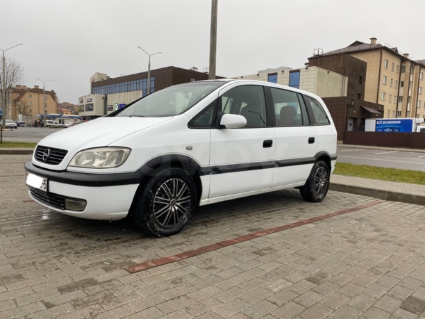 Opel Zafira A, 7 мест, 2000 г.