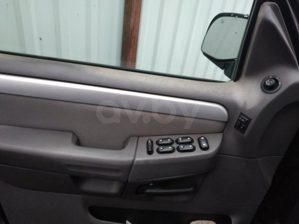 Mercury Mountaineer II, 7 мест, 2002 г.