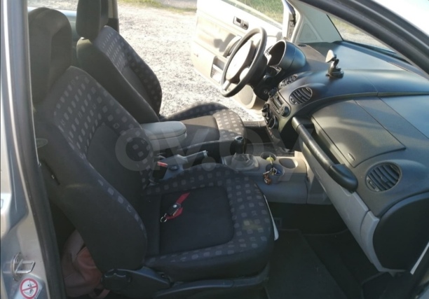 Volkswagen Beetle A4, 2000 г.