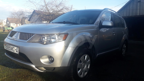 Mitsubishi Outlander XL, 5 мест, 2007 г.