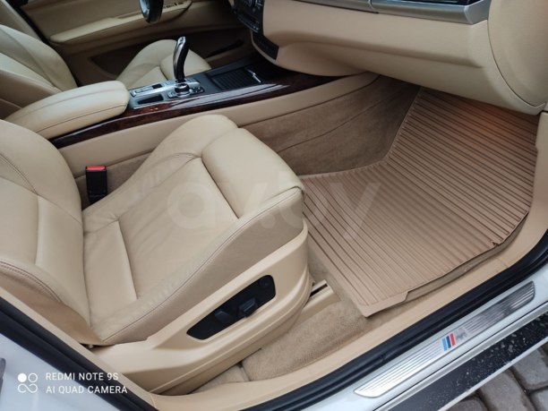 BMW X5 E70, 5 мест, 2011 г.