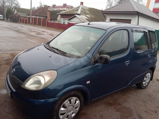 Toyota Yaris Verso, 2000 г.