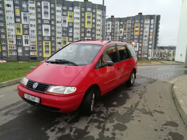 Volkswagen Sharan I, 7 мест, 2000 г.