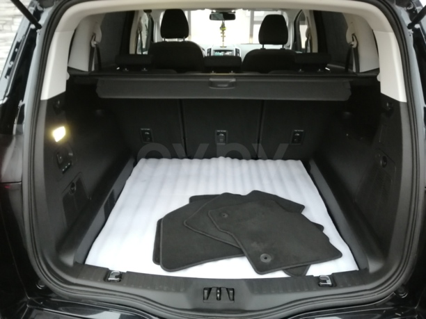 Ford S-MAX II, 5 мест, 2017 г.