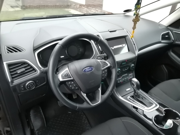 Ford S-MAX II, 5 мест, 2017 г.