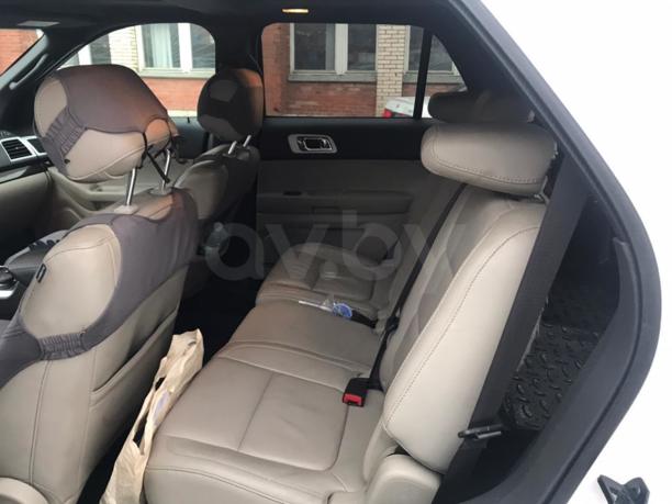 Ford Explorer V, 7 мест, 2012 г.