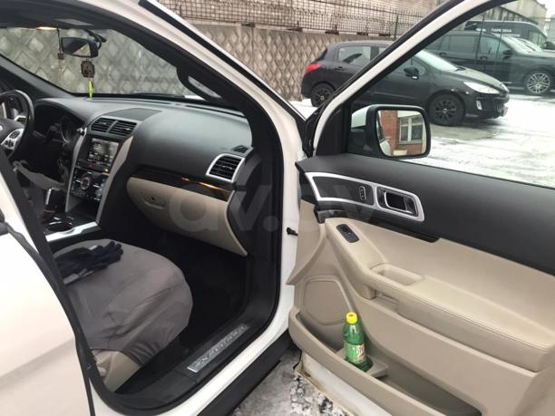 Ford Explorer V, 7 мест, 2012 г.
