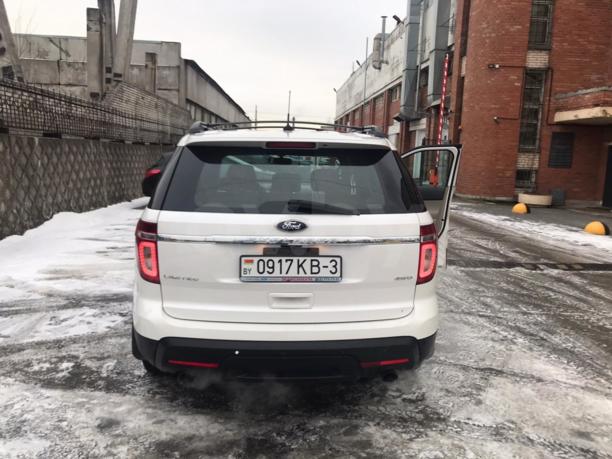 Ford Explorer V, 7 мест, 2012 г.