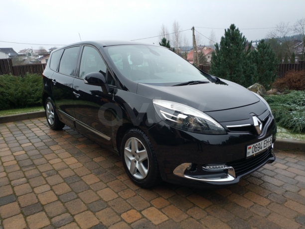 Renault Grand Scenic III · 2-й рестайлинг, 5 мест, 2015 г.