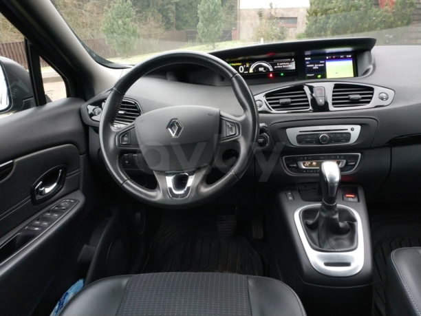 Renault Grand Scenic III · 2-й рестайлинг, 5 мест, 2015 г.