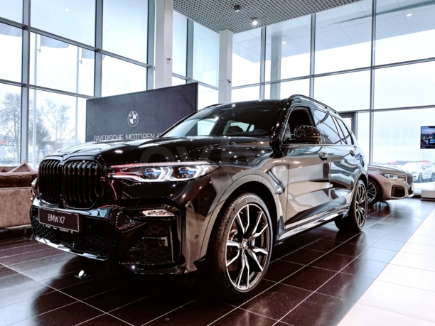 BMW X7, 7 мест, 2020 г.