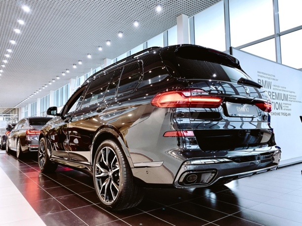 BMW X7, 7 мест, 2020 г.