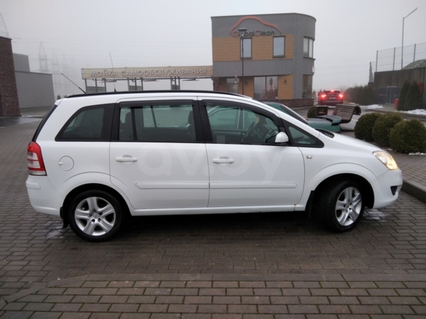 Opel Zafira B · Рестайлинг, 7 мест, 2009 г.