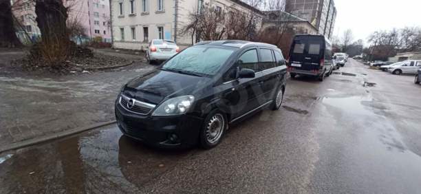 Opel Zafira B · Рестайлинг, 7 мест, 2010 г.