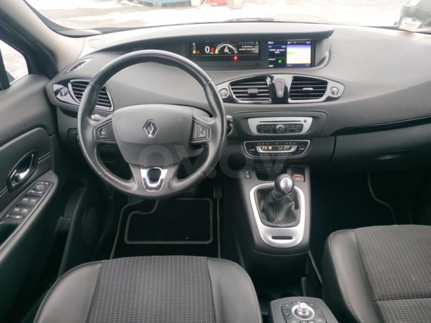 Renault Grand Scenic III · 2-й рестайлинг, 7 мест, 2016 г.