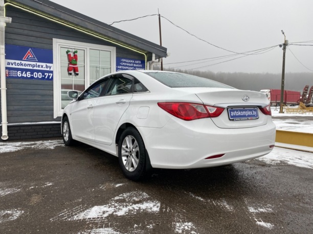Hyundai Sonata YF, 2012 г.
