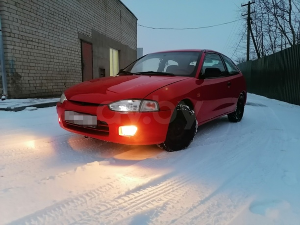 Mitsubishi Colt V, 1996 г.